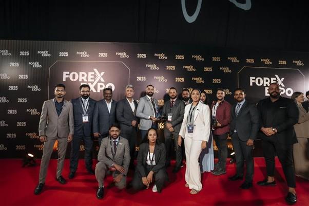 CPT Markets荣膺“2025年度最佳外汇经纪商”大奖 —— 17载卓越沉淀，见证全球信赖！